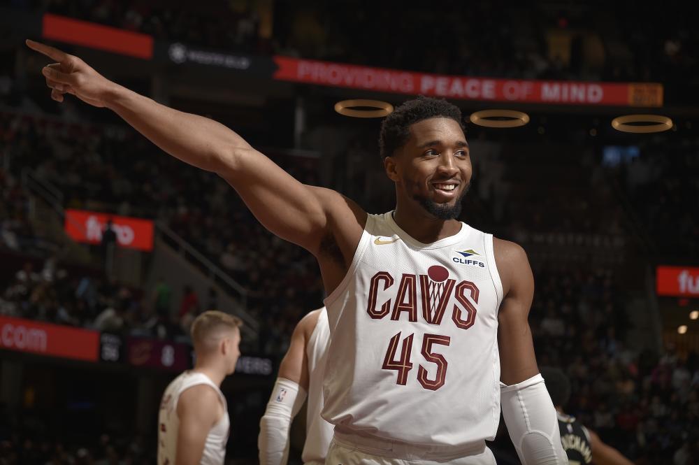 25日季后赛综述：莫兰特伤退灰熊惨遭雷霆逆转 快船34分狂胜掘金