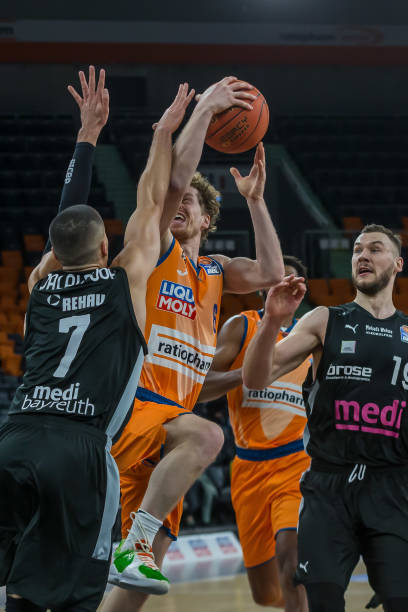 往是决定胜 往是决定胜